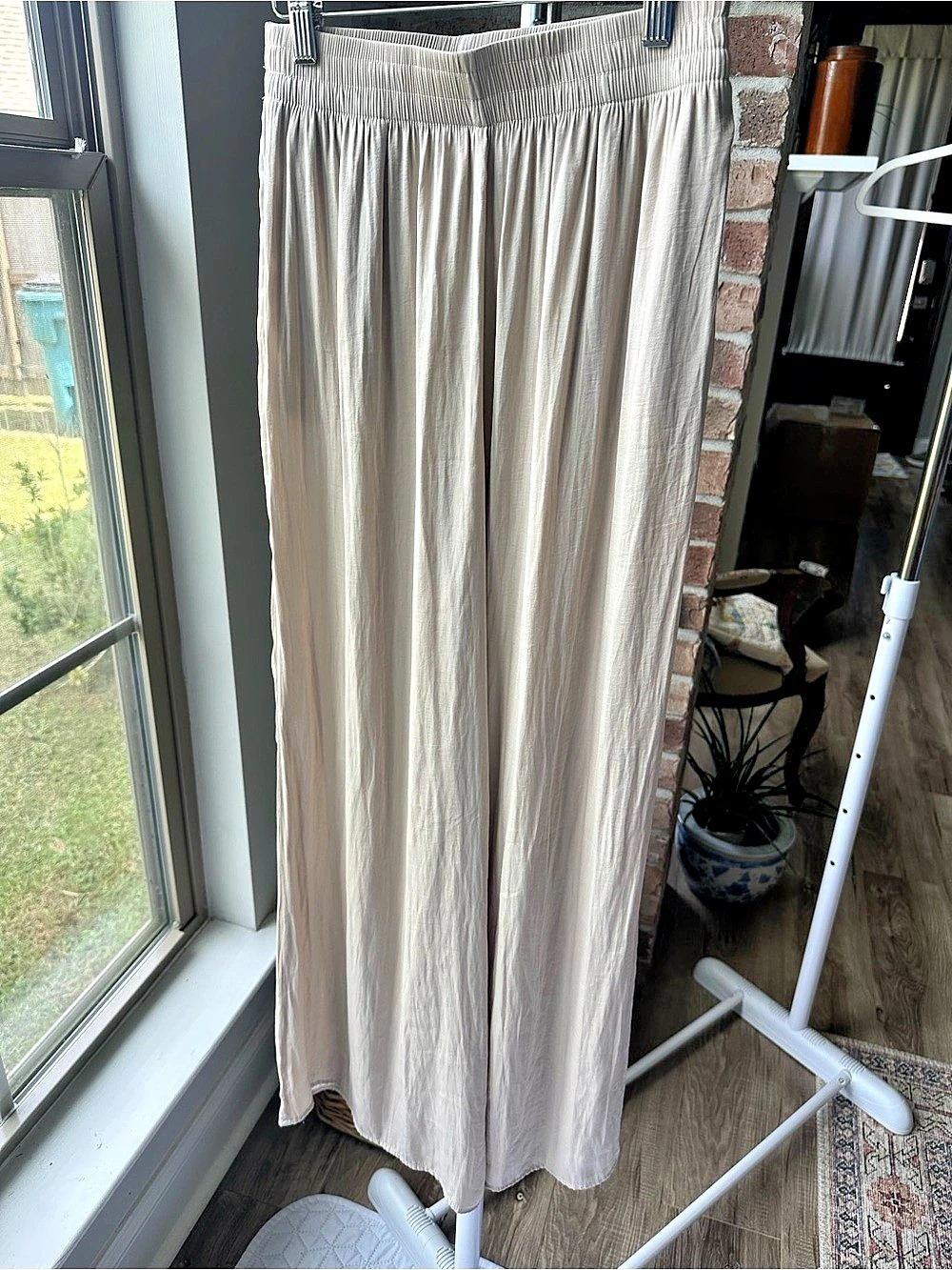 ZARA Wide Leg Pants in Beige Size XS